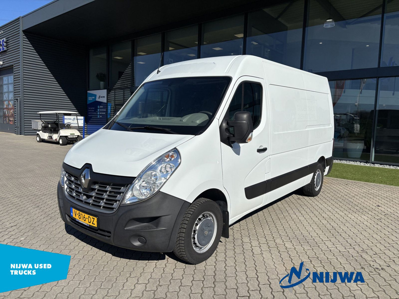 Renault Master T33 130 L2H2 Geïsoleerde bak Kasten - Легковой фургон: фото 1 Renault Master T33 130 L2H2 Geïsoleerde bak Kasten - Легковой фургон: фото 1