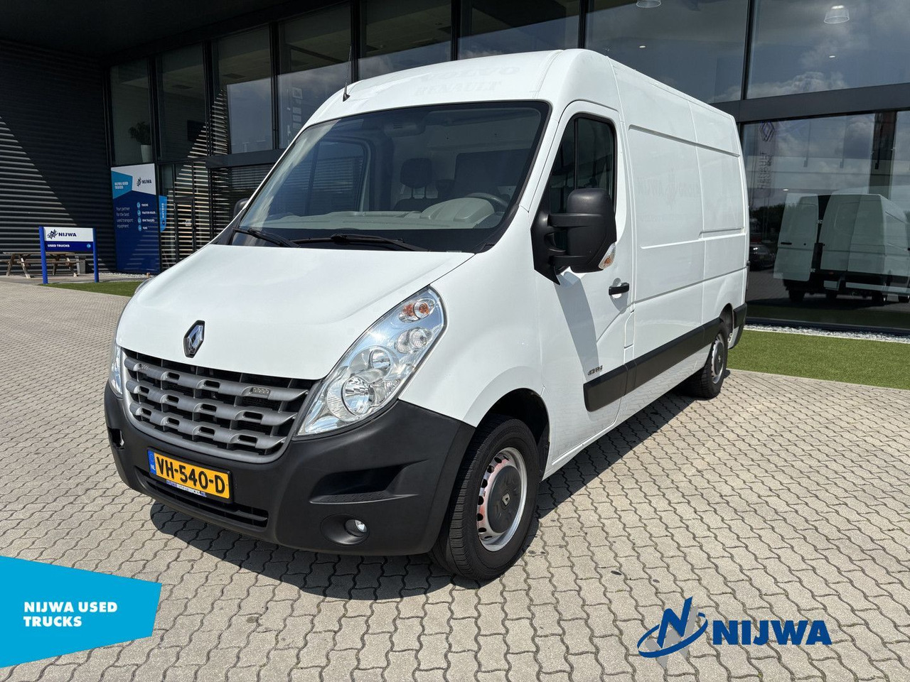 Renault Master T35 125 L2H2 Opstap + Airco Kasten - Цельнометаллический фургон: фото 1 Renault Master T35 125 L2H2 Opstap + Airco Kasten - Цельнометаллический фургон: фото 1