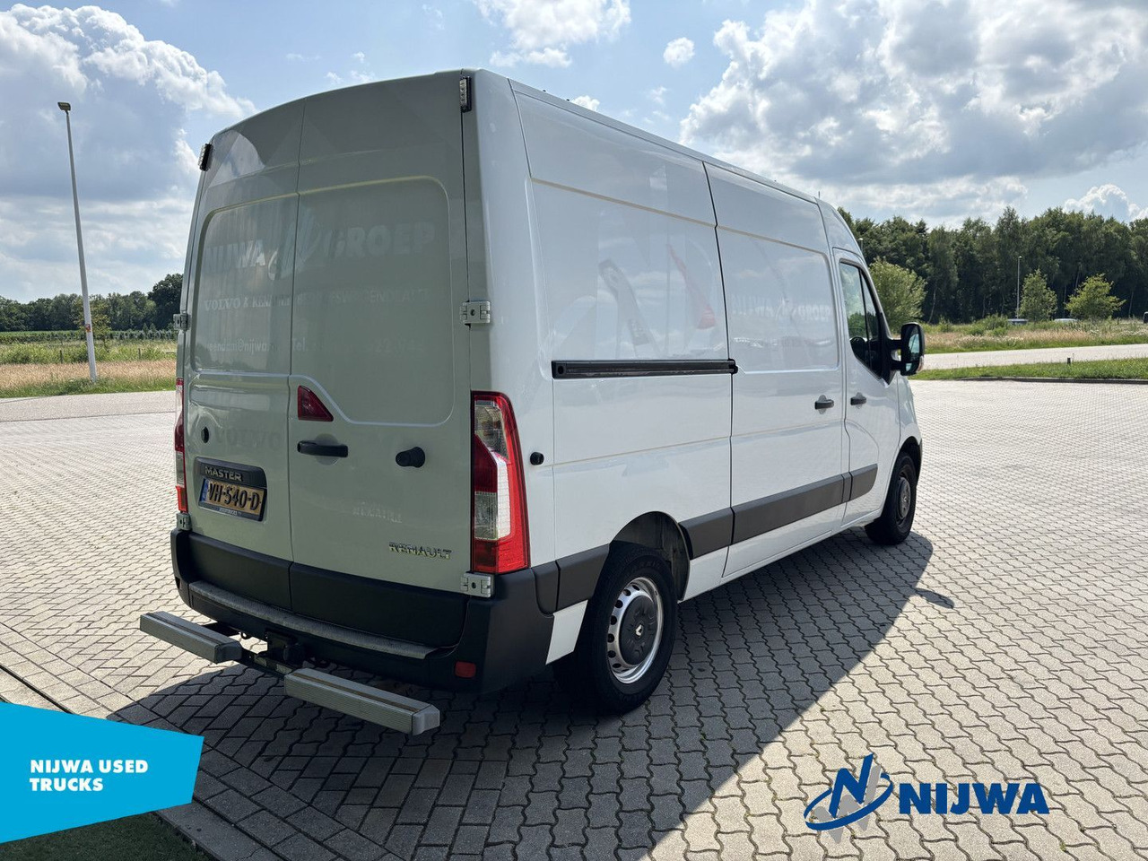 Renault Master T35 125 L2H2 Opstap + Airco Kasten - Цельнометаллический фургон: фото 3 Renault Master T35 125 L2H2 Opstap + Airco Kasten - Цельнометаллический фургон: фото 3