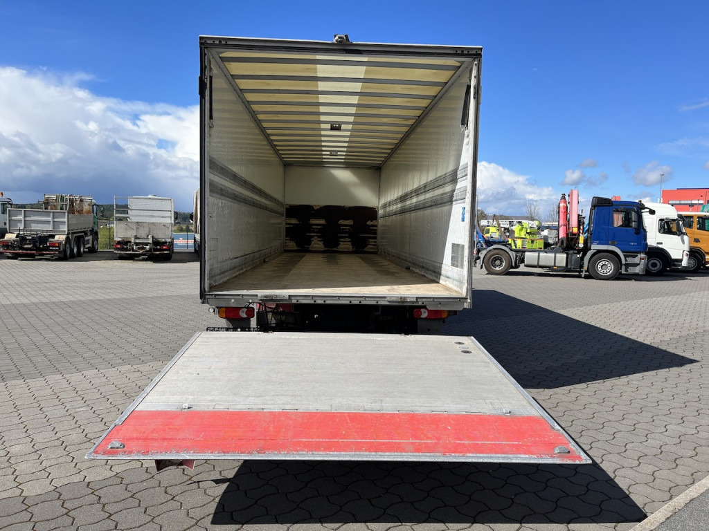 Iveco 120E25 Eurocargo 4x2 Koffer | Ladebordwand - Грузовик с закрытым кузовом: фото 2 Iveco 120E25 Eurocargo 4x2 Koffer | Ladebordwand - Грузовик с закрытым кузовом: фото 2