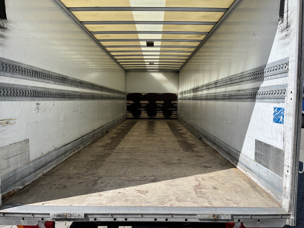 Iveco 120E25 Eurocargo 4x2 Koffer | Ladebordwand - Грузовик с закрытым кузовом: фото 3 Iveco 120E25 Eurocargo 4x2 Koffer | Ladebordwand - Грузовик с закрытым кузовом: фото 3