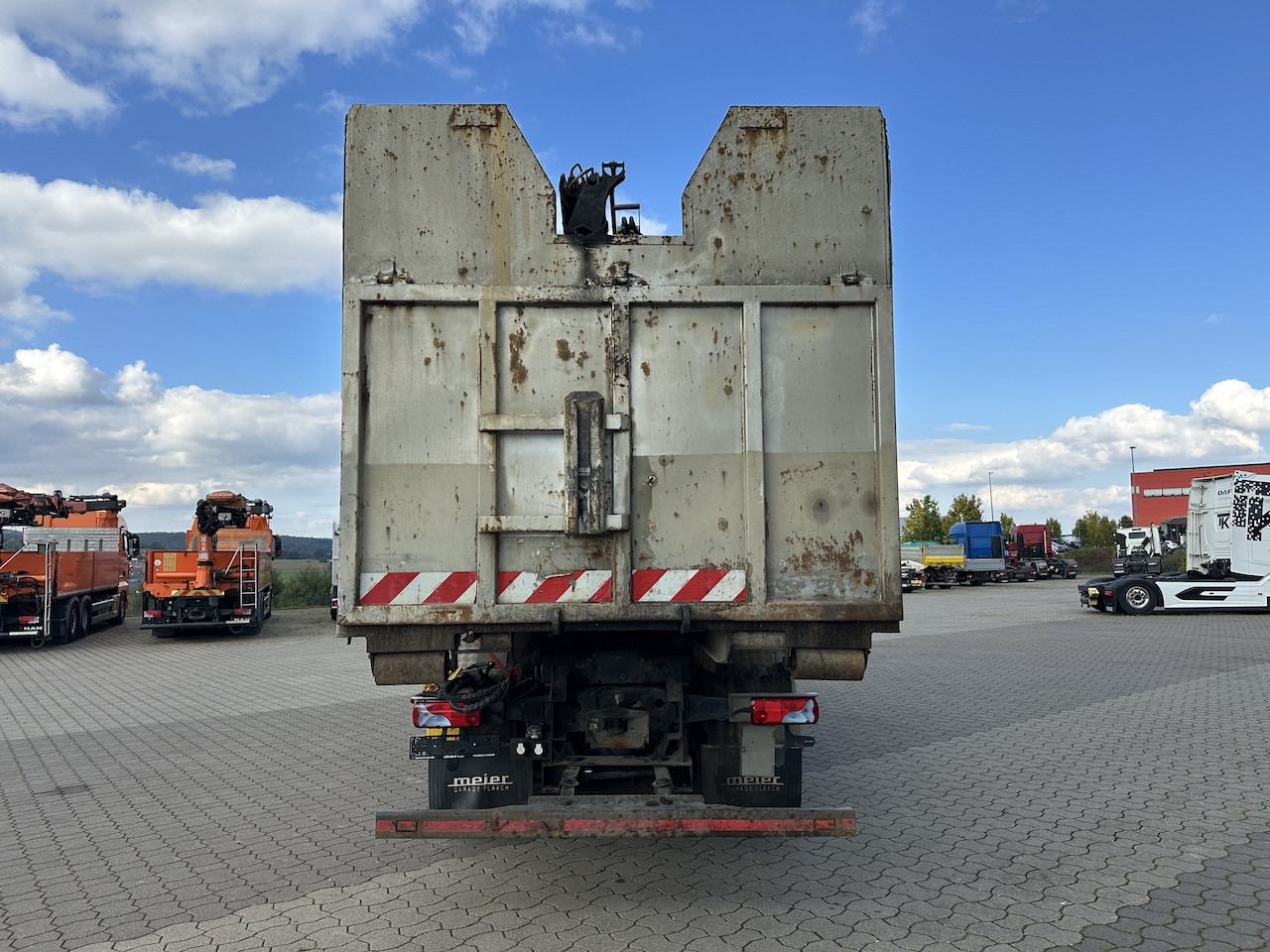 MAN TGS 35.400 8x2 Intarder PK 16502 Glasmulde - Крюковой мультилифт, Автоманипулятор: фото 3 MAN TGS 35.400 8x2 Intarder PK 16502 Glasmulde - Крюковой мультилифт, Автоманипулятор: фото 3