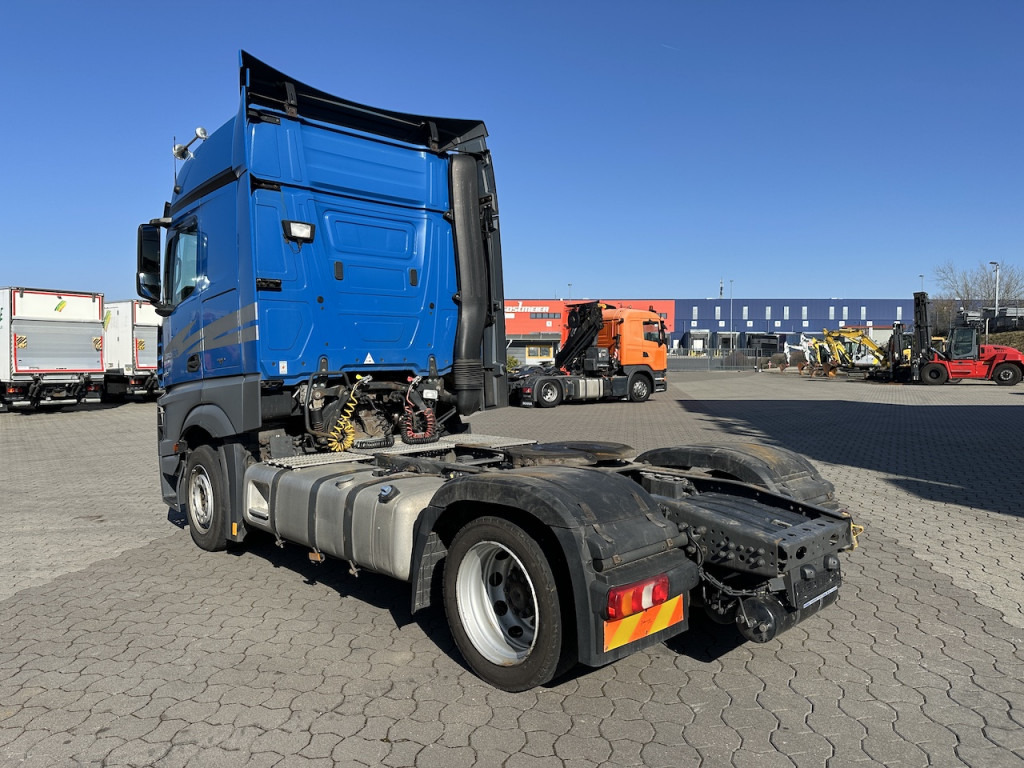 Mercedes-Benz Actros 1842 4x2 - Тягач: фото 4 Mercedes-Benz Actros 1842 4x2 - Тягач: фото 4