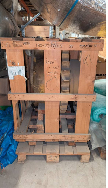 Komatsu D65EX-15 - FINAL DRIVE ASSY - 14X-27-00015 - Гидравлика для Строительной техники: фото 2 Komatsu D65EX-15 - FINAL DRIVE ASSY - 14X-27-00015 - Гидравлика для Строительной техники: фото 2