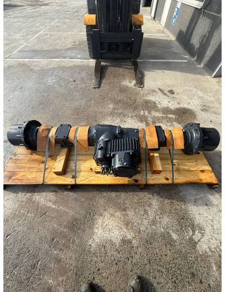 Komatsu PW140-7 REAR AXLE ASSEMBLY 20E-22-32000 - Ось и запчасти для Строительной техники: фото 1 Komatsu PW140-7 REAR AXLE ASSEMBLY 20E-22-32000 - Ось и запчасти для Строительной техники: фото 1