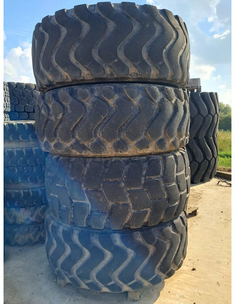 Komatsu WA380 4x RIM ASSY 423-30-62201 - Шины и диски для Строительной техники: фото 2 Komatsu WA380 4x RIM ASSY 423-30-62201 - Шины и диски для Строительной техники: фото 2