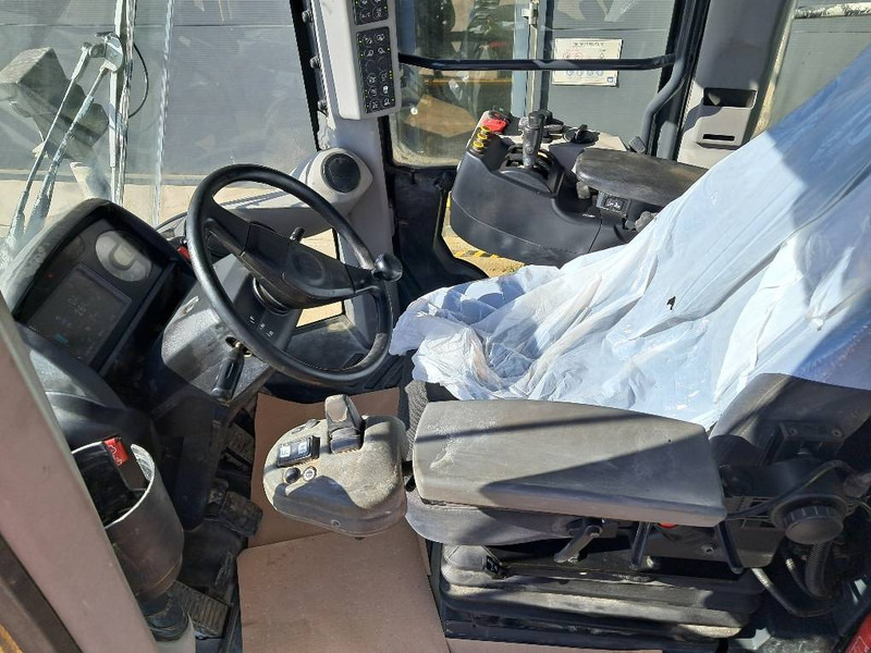 Колёсный погрузчик Komatsu WA475-10E0: фото 12