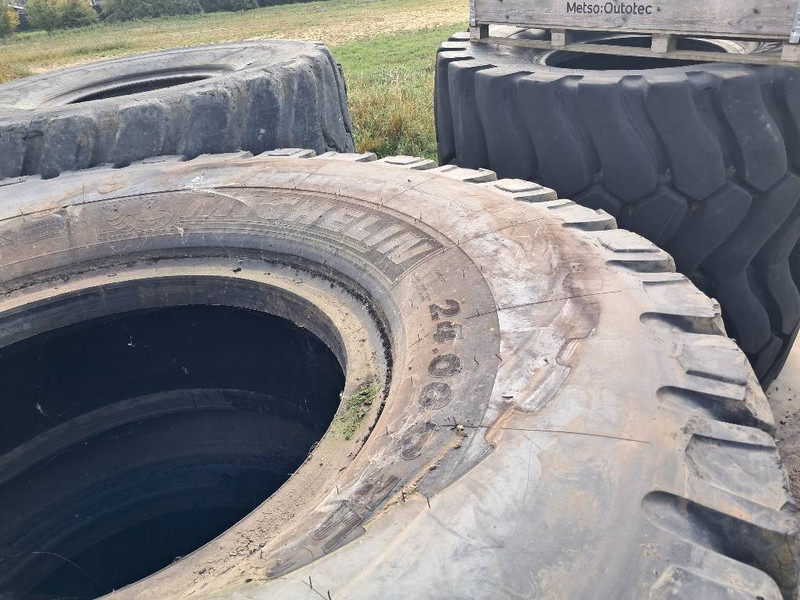 Michelin Xtra Load Grip 24.00R35 - Шины и диски для Строительной техники: фото 3 Michelin Xtra Load Grip 24.00R35 - Шины и диски для Строительной техники: фото 3
