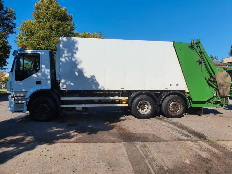 Iveco 260S 42 WAAGE 5 m³ Zöller Medium XXL 24 Umleerer - Мусоровоз: фото 4 Iveco 260S 42 WAAGE 5 m³ Zöller Medium XXL 24 Umleerer - Мусоровоз: фото 4