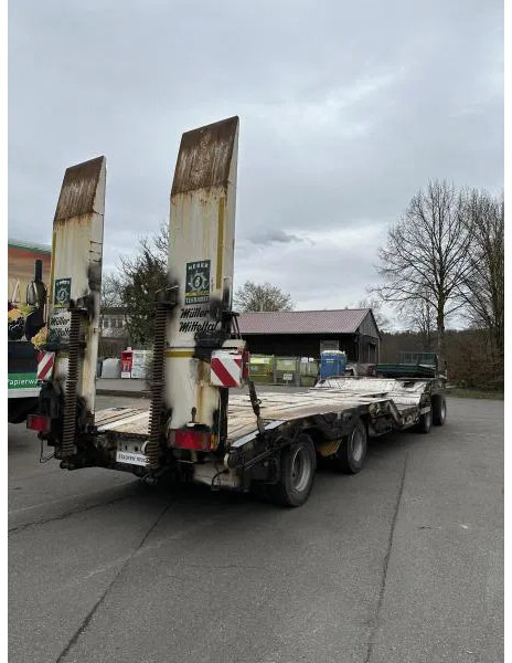 Müller-Mitteltal T4 4-Achs Tieflader Radmulden luftgefedert T4 4-Achs Tieflader Radmulden luftgefedert - Низкорамный прицеп: фото 4 Müller-Mitteltal T4 4-Achs Tieflader Radmulden luftgefedert T4 4-Achs Tieflader Radmulden luftgefedert - Низкорамный прицеп: фото 4