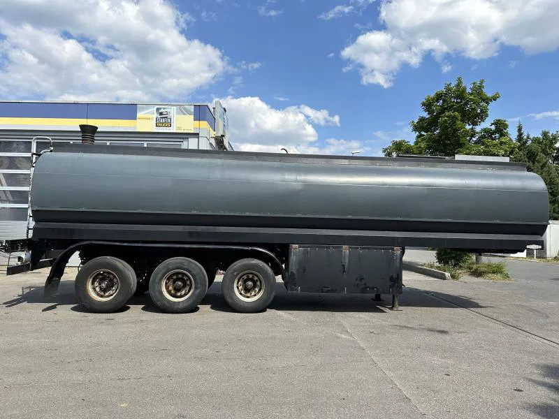 LAG GSA-22 Gülleauflieger 37 m³ 6 Kammer TÜV NEU! GSA-22 Gülleauflieger 37 m³ 6 Kammer TÜV NEU! - Полуприцеп: фото 4 LAG GSA-22 Gülleauflieger 37 m³ 6 Kammer TÜV NEU! GSA-22 Gülleauflieger 37 m³ 6 Kammer TÜV NEU! - Полуприцеп: фото 4