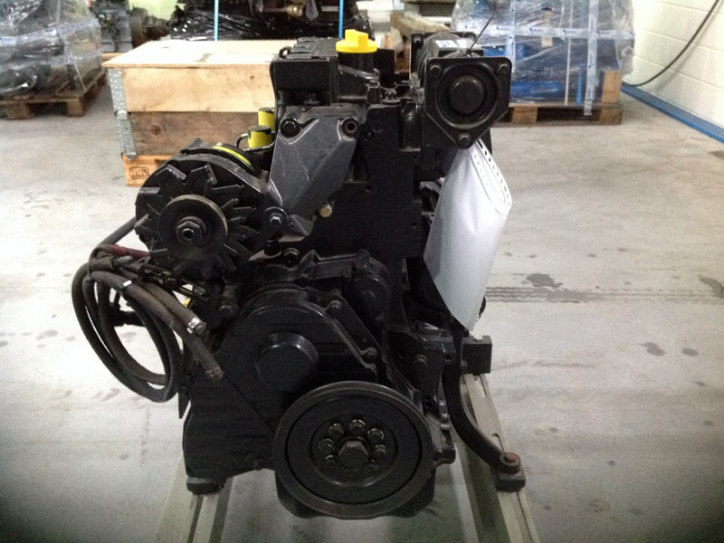 Deutz F2M2011 NEW - Строительная техника: фото 4 Deutz F2M2011 NEW - Строительная техника: фото 4