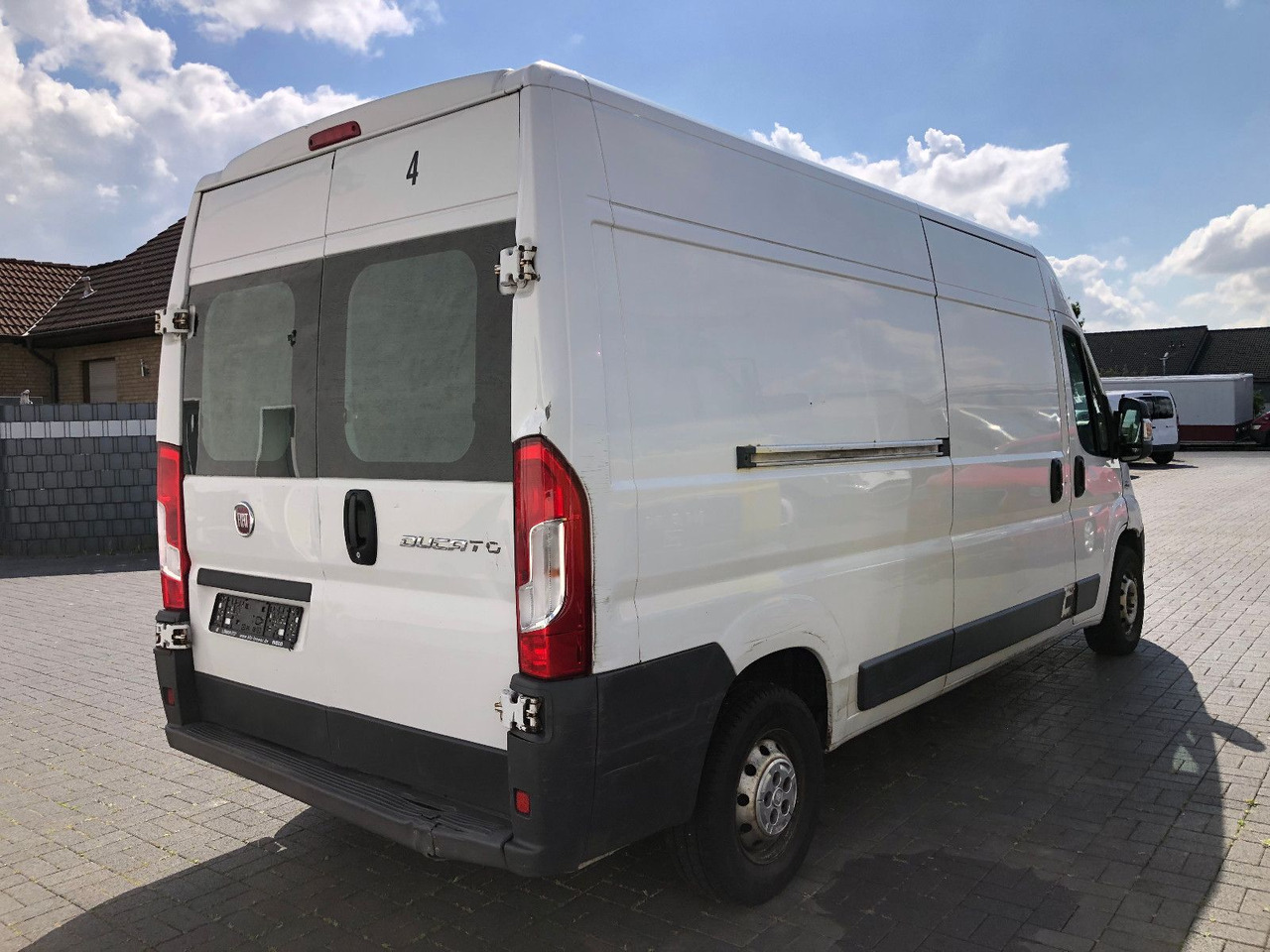 Fiat Ducato 2,3 JTD, 35 130 L4H2 RS: 4035 mm - Цельнометаллический фургон: фото 4 Fiat Ducato 2,3 JTD, 35 130 L4H2 RS: 4035 mm - Цельнометаллический фургон: фото 4