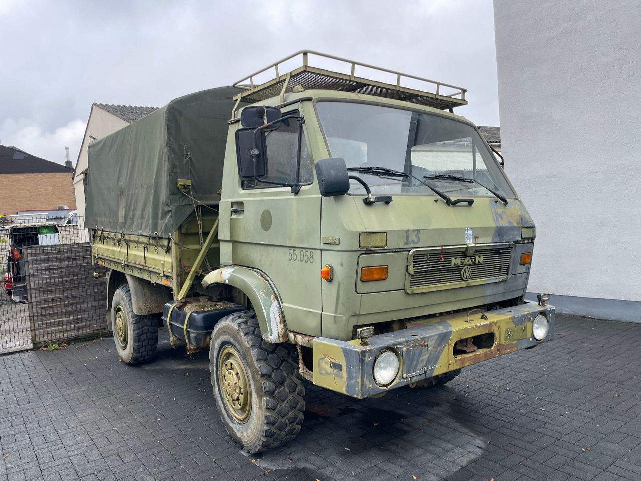 MAN 8.136 4X4 Prische Plane - Тентованный фургон: фото 1 MAN 8.136 4X4 Prische Plane - Тентованный фургон: фото 1