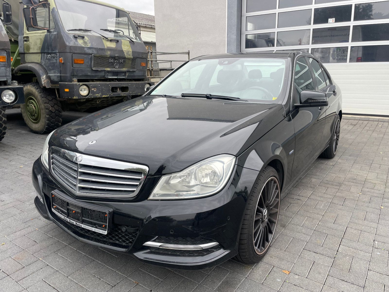 Mercedes-Benz C 180 C -Klasse Lim. C 180 CGI BlueEfficiency - Седан: фото 3 Mercedes-Benz C 180 C -Klasse Lim. C 180 CGI BlueEfficiency - Седан: фото 3