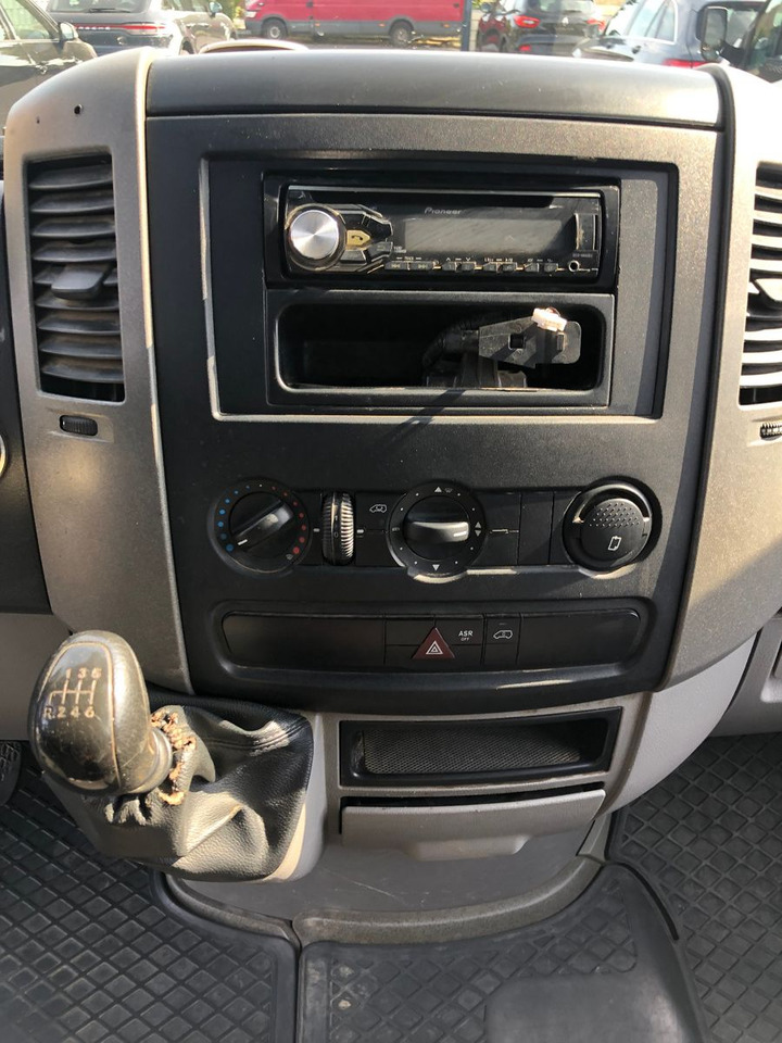 Малотоннажный рефрижератор Mercedes-Benz Sprinter 313 CDI Thermo King: фото 23 Малотоннажный рефрижератор Mercedes-Benz Sprinter 313 CDI Thermo King: фото 23