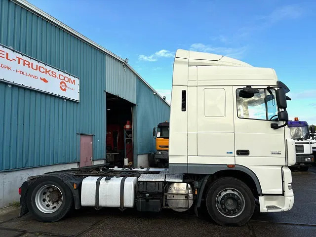 DAF XF 105.460 SPACECAB (ZF MANUAL GEARBOX / MX-BRAKE / 870+430 LITER TANK / EURO 5 EEV / AIRCONDITIONING / FRIDGE) - Тягач: фото 4 DAF XF 105.460 SPACECAB (ZF MANUAL GEARBOX / MX-BRAKE / 870+430 LITER TANK / EURO 5 EEV / AIRCONDITIONING / FRIDGE) - Тягач: фото 4