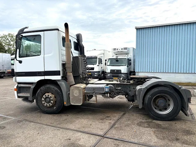 Mercedes-Benz Actros 1848 LS (MP1) 4x2 TRACTOR (EPS WITH CLUTCH / RUDUCTION AXLE / HYDRAULIC KIT / AIRCONDITIONING / ETC) - Тягач: фото 5 Mercedes-Benz Actros 1848 LS (MP1) 4x2 TRACTOR (EPS WITH CLUTCH / RUDUCTION AXLE / HYDRAULIC KIT / AIRCONDITIONING / ETC) - Тягач: фото 5
