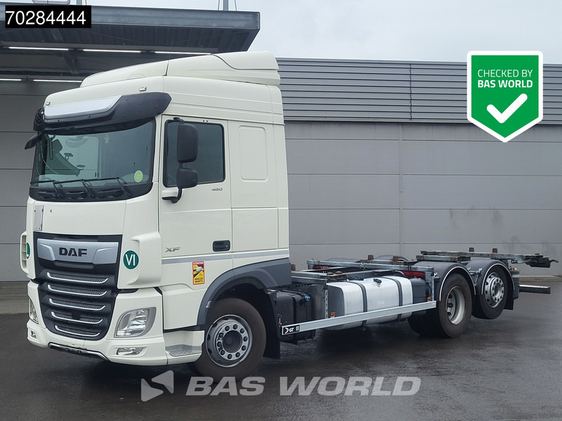 DAF XF 480 6X2 BDF Liftaxle Automatic ACC Euro 6 - Грузовик-контейнеровоз/ Сменный кузов: фото 1 DAF XF 480 6X2 BDF Liftaxle Automatic ACC Euro 6 - Грузовик-контейнеровоз/ Сменный кузов: фото 1