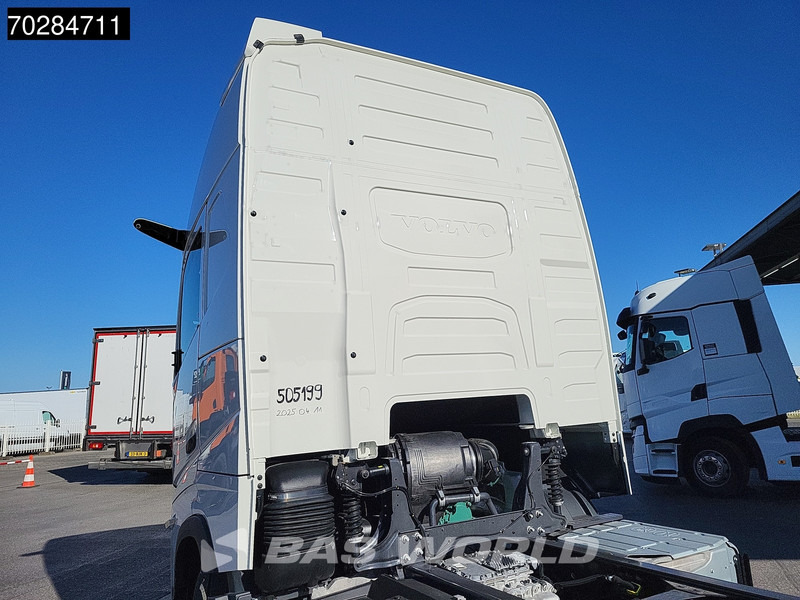 Volvo FH 62 R AERO 6X2 NEW Horsetruck chassis Lift+Lenkachse Dynamic Steering Mirror cam Euro 6 в лизинг Volvo FH 62 R AERO 6X2 NEW Horsetruck chassis Lift+Lenkachse Dynamic Steering Mirror cam Euro 6: фото 8