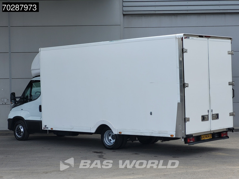 Iveco 35C14 Automaat Luchtvering 530cm lang! Verkoopwagen Bakwagen Airco Cruise Camera Euro6 Meubelbak Plancher Foodtruck Paardenwagen 30m3 - Малотоннажный фургон: фото 2 Iveco 35C14 Automaat Luchtvering 530cm lang! Verkoopwagen Bakwagen Airco Cruise Camera Euro6 Meubelbak Plancher Foodtruck Paardenwagen 30m3 - Малотоннажный фургон: фото 2