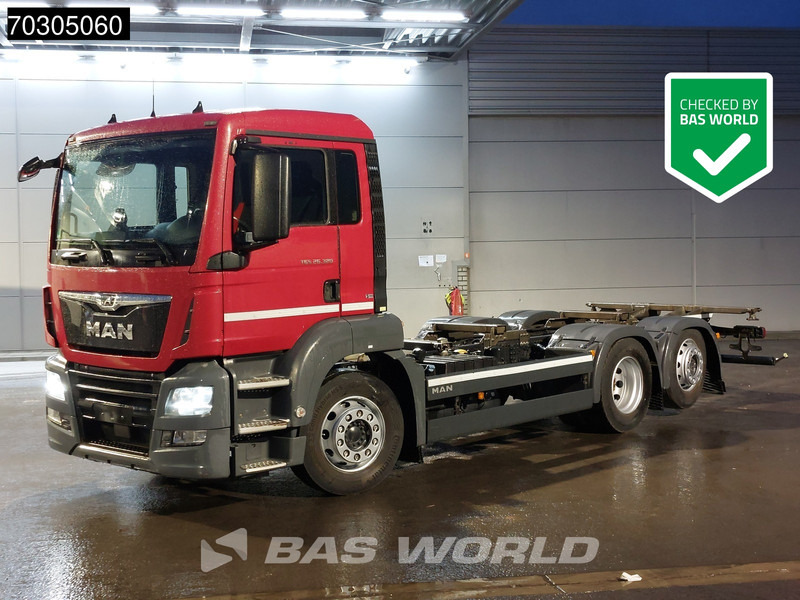 MAN TGS 26.320 TGS 6X2 ADR BDF Lift+Steering Axle Automatic Euro 6 - Грузовик-контейнеровоз/ Сменный кузов: фото 1 MAN TGS 26.320 TGS 6X2 ADR BDF Lift+Steering Axle Automatic Euro 6 - Грузовик-контейнеровоз/ Сменный кузов: фото 1