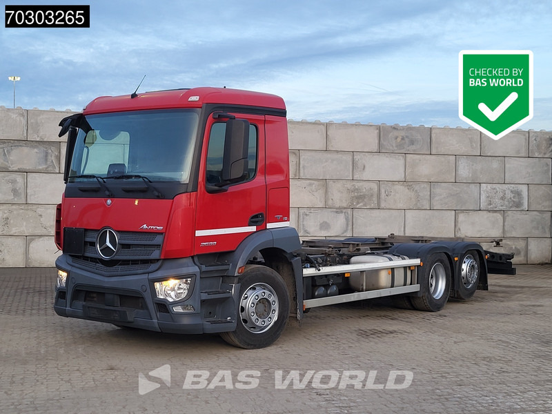 Mercedes-Benz Antos 2533 Antos 6X2 BDF ADR Full Air Suspension Lift+Steering Axle Automatic Euro 6 - Грузовик-контейнеровоз/ Сменный кузов: фото 1 Mercedes-Benz Antos 2533 Antos 6X2 BDF ADR Full Air Suspension Lift+Steering Axle Automatic Euro 6 - Грузовик-контейнеровоз/ Сменный кузов: фото 1