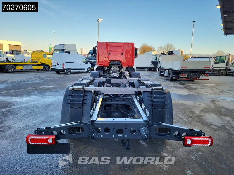 Mercedes-Benz Arocs 4843 8X4 NEW chassis RHD! Steel suspension Automatic Euro 6 - Грузовик-шасси: фото 3 Mercedes-Benz Arocs 4843 8X4 NEW chassis RHD! Steel suspension Automatic Euro 6 - Грузовик-шасси: фото 3