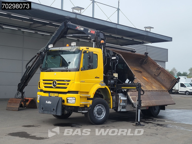 Mercedes-Benz Axor 2124 Axor 4X4 8m3 Tipper HIAB 122 B-2 HIDUO Crane Steel suspension Automatic Big-Axle Euro 5 - Самосвал, Автоманипулятор: фото 5 Mercedes-Benz Axor 2124 Axor 4X4 8m3 Tipper HIAB 122 B-2 HIDUO Crane Steel suspension Automatic Big-Axle Euro 5 - Самосвал, Автоманипулятор: фото 5