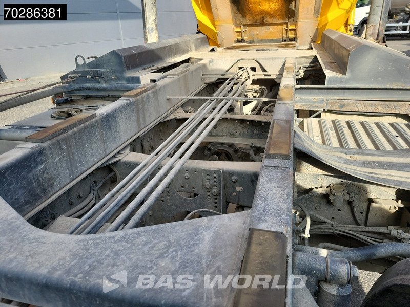 Renault Kerax 480 8X4 16m3 tipper Retarder Optibrake+ Big-Axle Steelsuspension Euro 5 - Самосвал: фото 5 Renault Kerax 480 8X4 16m3 tipper Retarder Optibrake+ Big-Axle Steelsuspension Euro 5 - Самосвал: фото 5