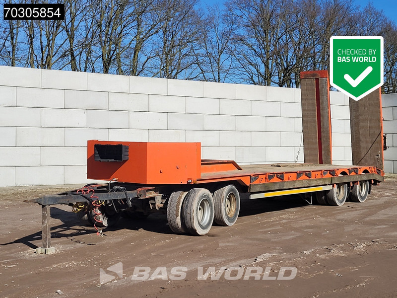 Robuste Kaiser R4004F Steering Axles Ramps Verbreit - Низкорамный прицеп: фото 1 Robuste Kaiser R4004F Steering Axles Ramps Verbreit - Низкорамный прицеп: фото 1