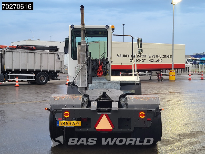 Terberg YT182 4X2 - Терминальный тягач: фото 5 Terberg YT182 4X2 - Терминальный тягач: фото 5