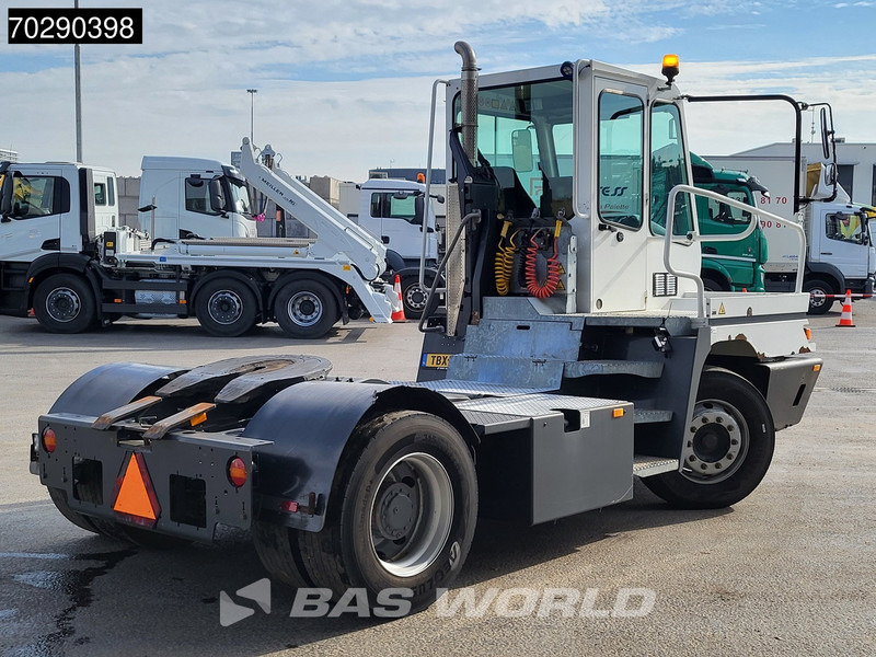 Terberg YT222 4X2 NL-Truck EPA Big-Axle Hebesattel - Терминальный тягач: фото 5 Terberg YT222 4X2 NL-Truck EPA Big-Axle Hebesattel - Терминальный тягач: фото 5
