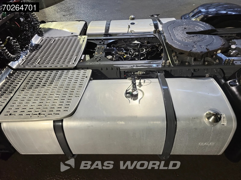 DAF XF 480 4X2 Mega 2xTanks ACC LED - Тягач: фото 2 DAF XF 480 4X2 Mega 2xTanks ACC LED - Тягач: фото 2