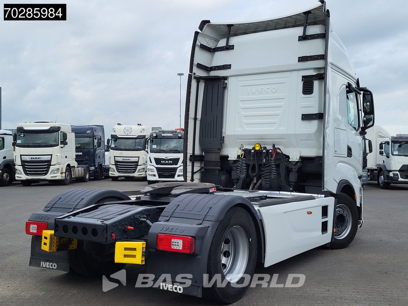 Iveco S-Way 490 4X2 Retarder Standklima 2xTanks Navi ACC LED Euro 6 - Тягач: фото 5 Iveco S-Way 490 4X2 Retarder Standklima 2xTanks Navi ACC LED Euro 6 - Тягач: фото 5