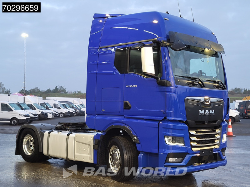 MAN TGX 18.580 4X2 Good Tyres! GX Retarder 2xTanks DynamicSteering Standairco Alcoa's Navi ACC LED Euro 6 - Тягач: фото 3 MAN TGX 18.580 4X2 Good Tyres! GX Retarder 2xTanks DynamicSteering Standairco Alcoa's Navi ACC LED Euro 6 - Тягач: фото 3