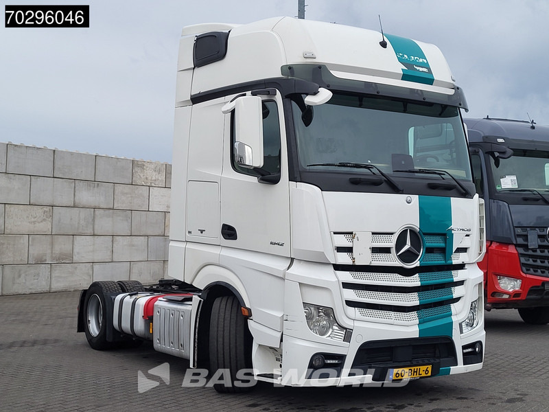 Mercedes-Benz Actros 1842 Actros 4X2 GigaSpace NL-Truck Mega 2xTanks ACC Standklima Euro 6 - Тягач: фото 3 Mercedes-Benz Actros 1842 Actros 4X2 GigaSpace NL-Truck Mega 2xTanks ACC Standklima Euro 6 - Тягач: фото 3