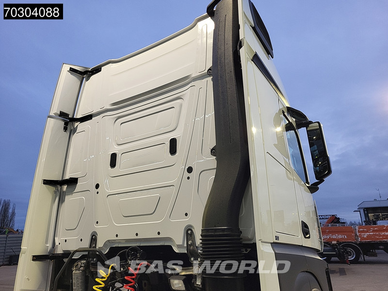 Mercedes-Benz Actros 1845 4X2 GigaSpace Hydraulik - Тягач: фото 5 Mercedes-Benz Actros 1845 4X2 GigaSpace Hydraulik - Тягач: фото 5