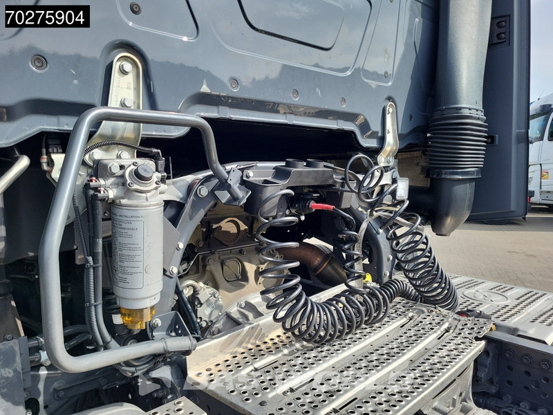 Mercedes-Benz Actros 1851 4X2 BigSpace 2x Tanks - Тягач: фото 5 Mercedes-Benz Actros 1851 4X2 BigSpace 2x Tanks - Тягач: фото 5