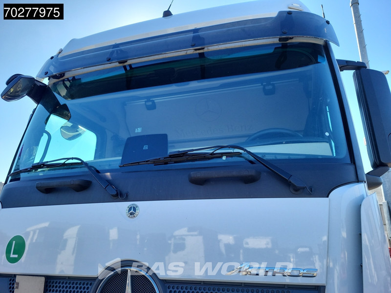 Тягач Mercedes-Benz Actros 1851 Actros 4X2 BigSpace 2x Tanks: фото 14 Тягач Mercedes-Benz Actros 1851 Actros 4X2 BigSpace 2x Tanks: фото 14
