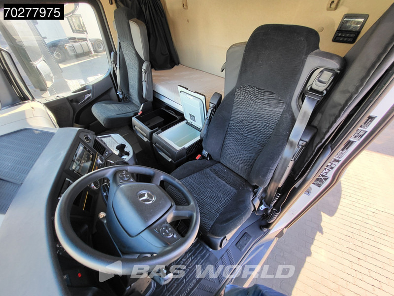 Тягач Mercedes-Benz Actros 1851 Actros 4X2 BigSpace 2x Tanks: фото 17 Тягач Mercedes-Benz Actros 1851 Actros 4X2 BigSpace 2x Tanks: фото 17