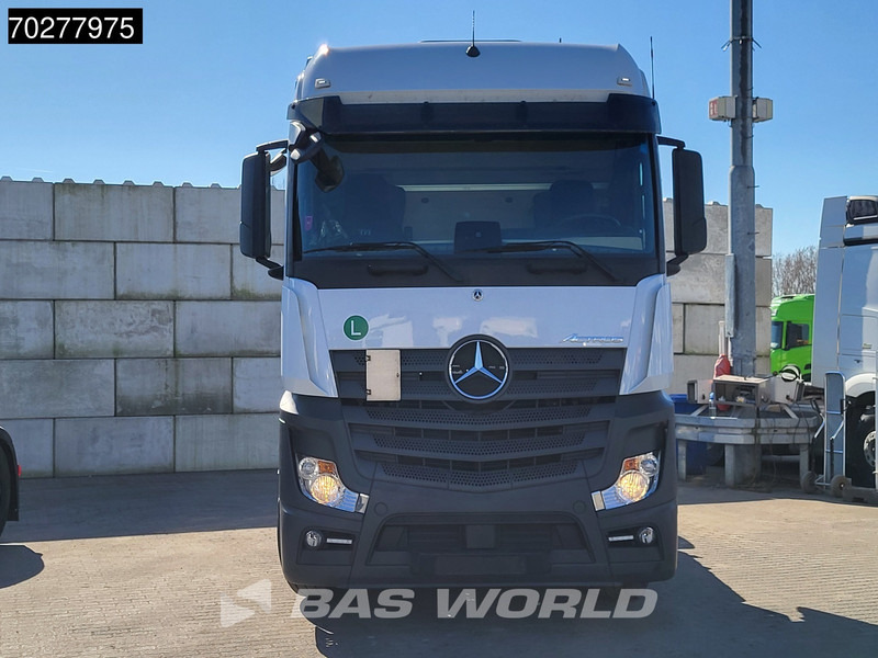 Тягач Mercedes-Benz Actros 1851 Actros 4X2 BigSpace 2x Tanks: фото 13 Тягач Mercedes-Benz Actros 1851 Actros 4X2 BigSpace 2x Tanks: фото 13