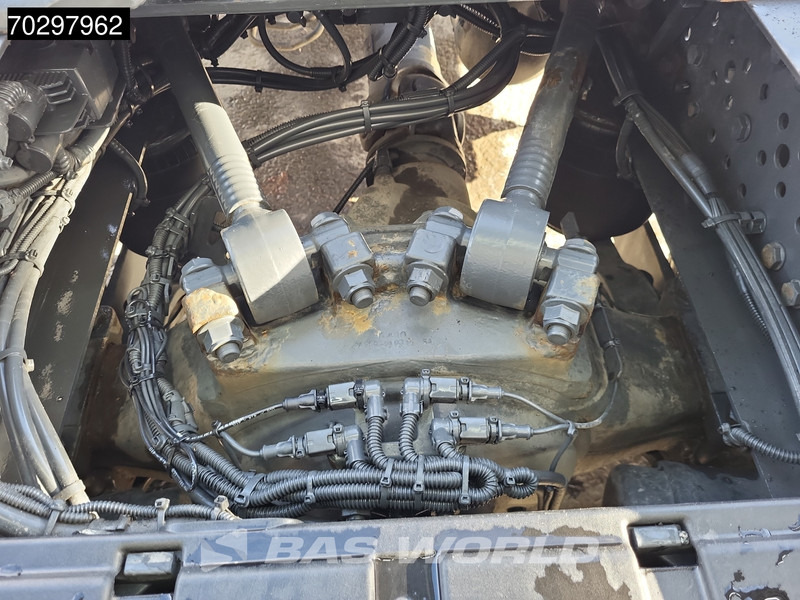 Mercedes-Benz Actros 1851 Actros 4X2 GigaSpace ADR 2xTanks Xenon Euro 6 в лизинг Mercedes-Benz Actros 1851 Actros 4X2 GigaSpace ADR 2xTanks Xenon Euro 6: фото 16