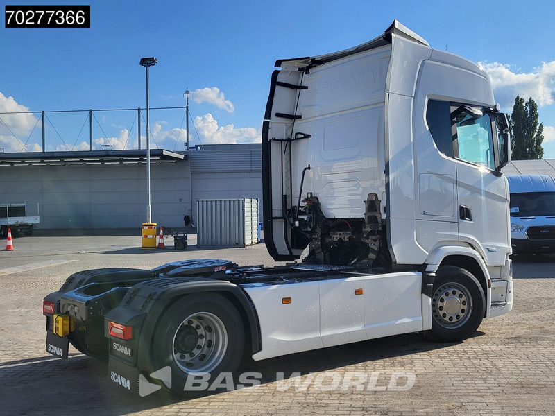 Scania S560 4X2 NEW! Retarder Full-Air 2xTanks Leder Standklima Navi ACC LED - Тягач: фото 5 Scania S560 4X2 NEW! Retarder Full-Air 2xTanks Leder Standklima Navi ACC LED - Тягач: фото 5