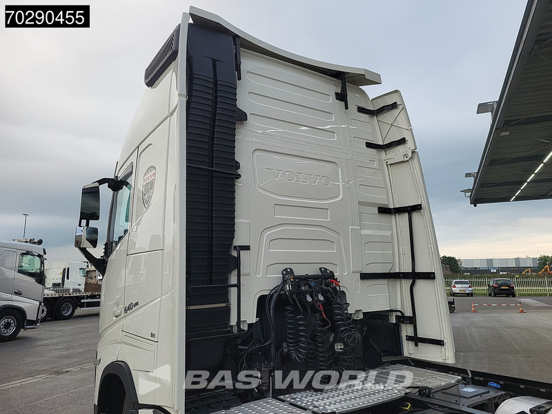 Volvo FH 460 4X2 XL Retarder I-ParkCool 2xTanks - Тягач: фото 5 Volvo FH 460 4X2 XL Retarder I-ParkCool 2xTanks - Тягач: фото 5