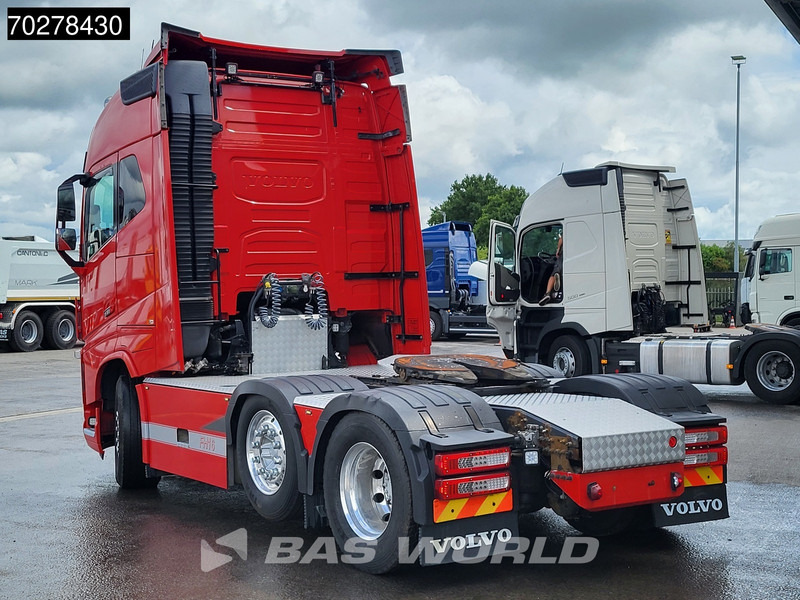 Volvo FH16 750 FH16 6X2 Special-Interior Full-Air Work-Remote Dynamic Steering Alcoa ACC Xenon - Тягач: фото 2 Volvo FH16 750 FH16 6X2 Special-Interior Full-Air Work-Remote Dynamic Steering Alcoa ACC Xenon - Тягач: фото 2