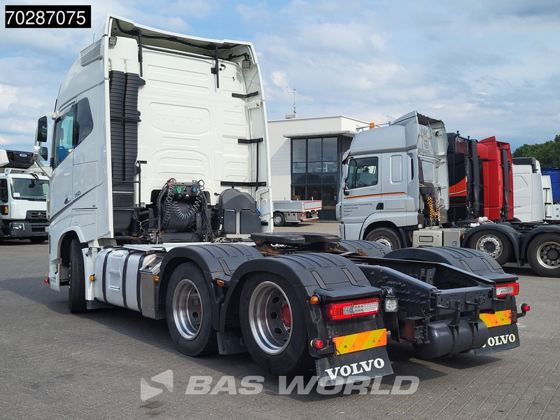 Volvo FH16 750 FH16 6X4 Retarder Liftachse Full-Air Xenon Euro 6 - Тягач: фото 2 Volvo FH16 750 FH16 6X4 Retarder Liftachse Full-Air Xenon Euro 6 - Тягач: фото 2