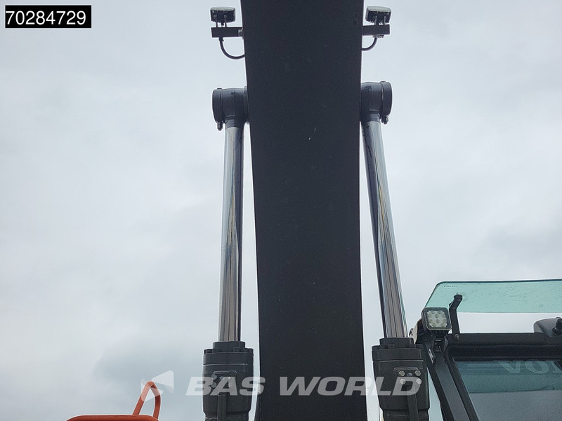 Гусеничный экскаватор Volvo EC200 E L: фото 8 Гусеничный экскаватор Volvo EC200 E L: фото 8