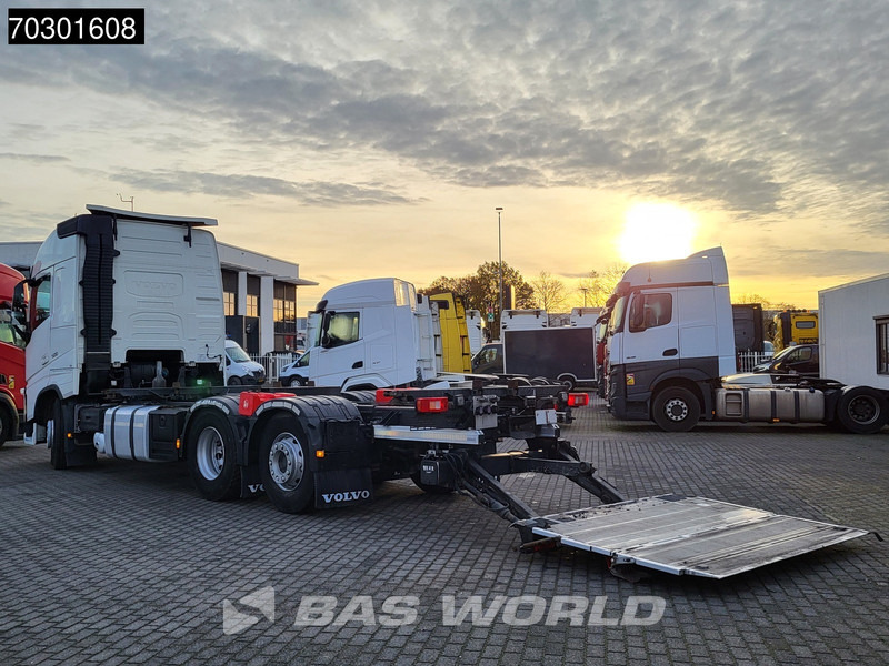 Грузовик-контейнеровоз/ Сменный кузов Volvo FH 500 6X2 Full Air Retarder Euro 6: фото 6