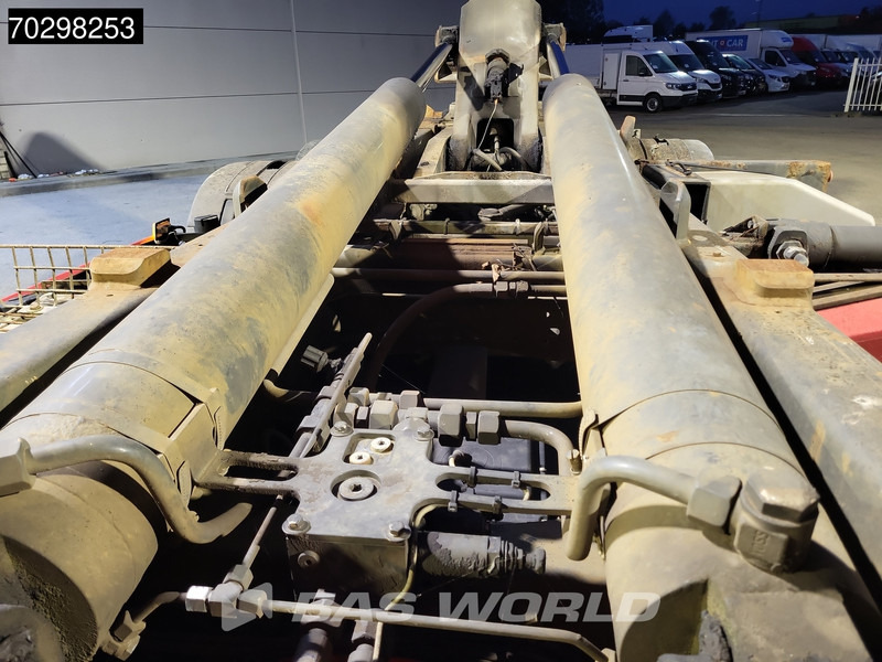 Volvo FM 370 6X2 21t Hooklift Lift Axle Automatic Euro 5 - Крюковой мультилифт: фото 5 Volvo FM 370 6X2 21t Hooklift Lift Axle Automatic Euro 5 - Крюковой мультилифт: фото 5